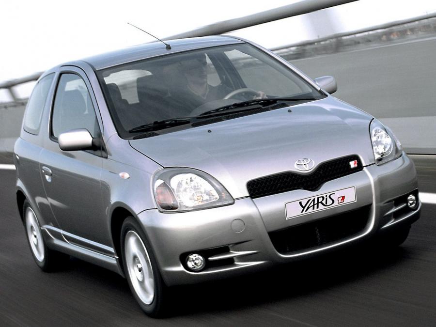  Toyota Yaris T-Sport 2001 года  (фото 23 из 24)
